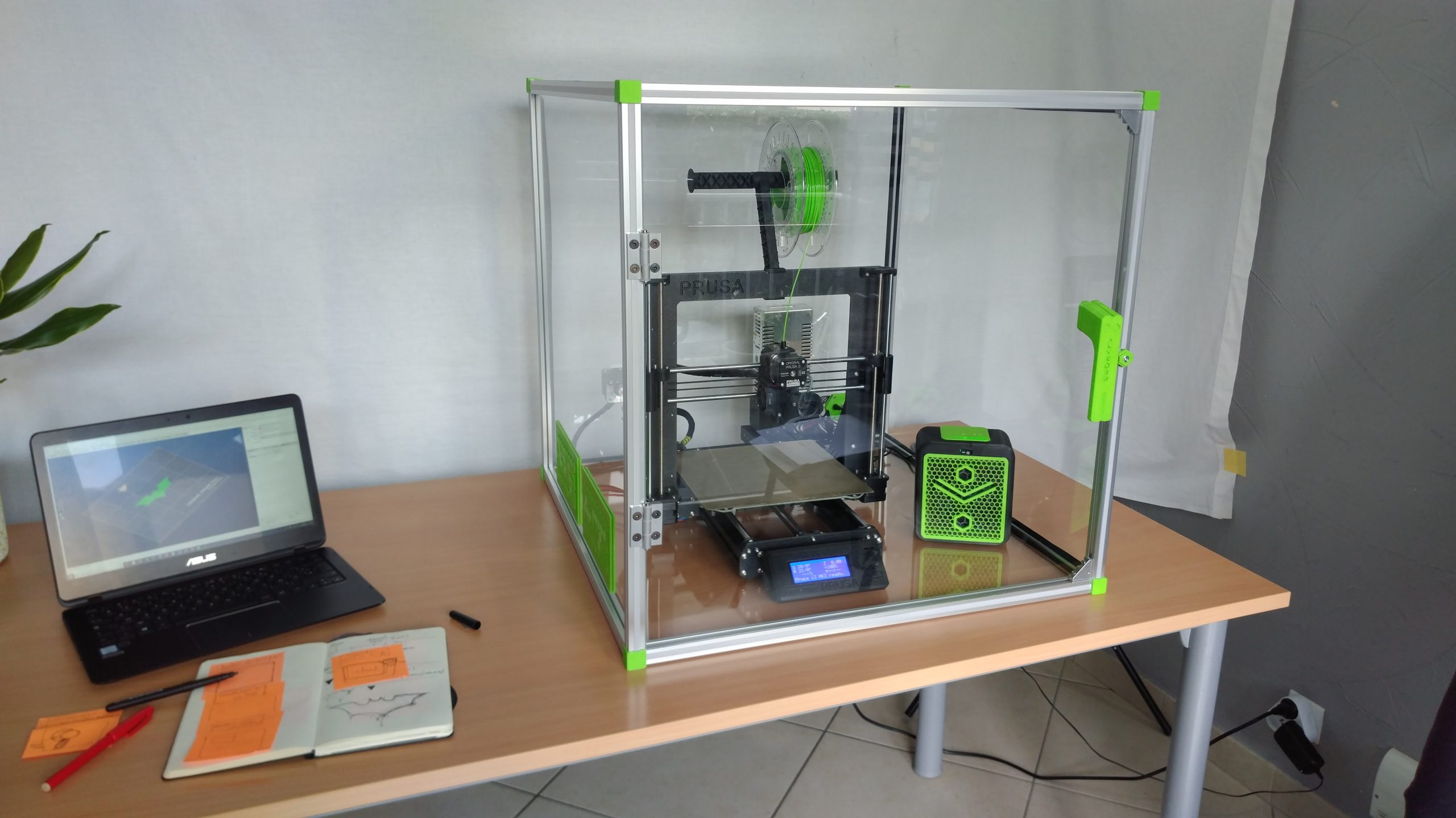 Imprimante 3D dans un caisson PrinterCase