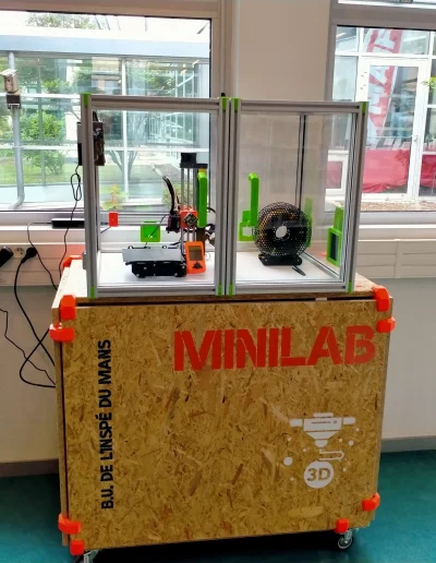 Caisson alveo3D pour imprimante 3D prusa dans un BU université